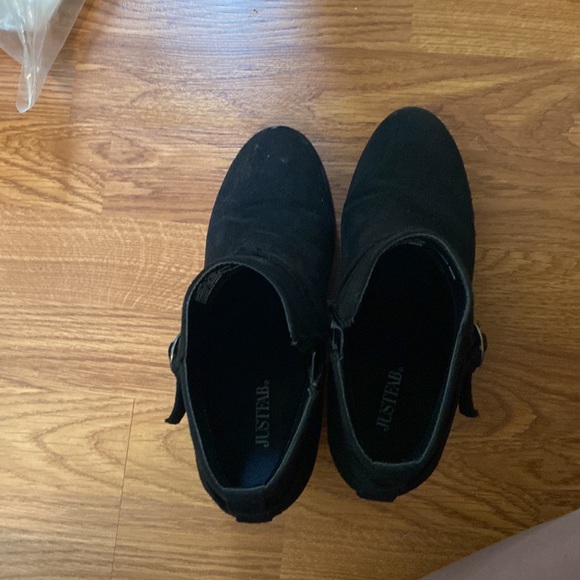 JustFab ankle booties size 9 - Picture 2 of 5